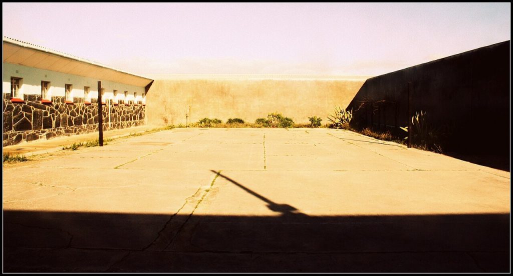 Patio sin personas