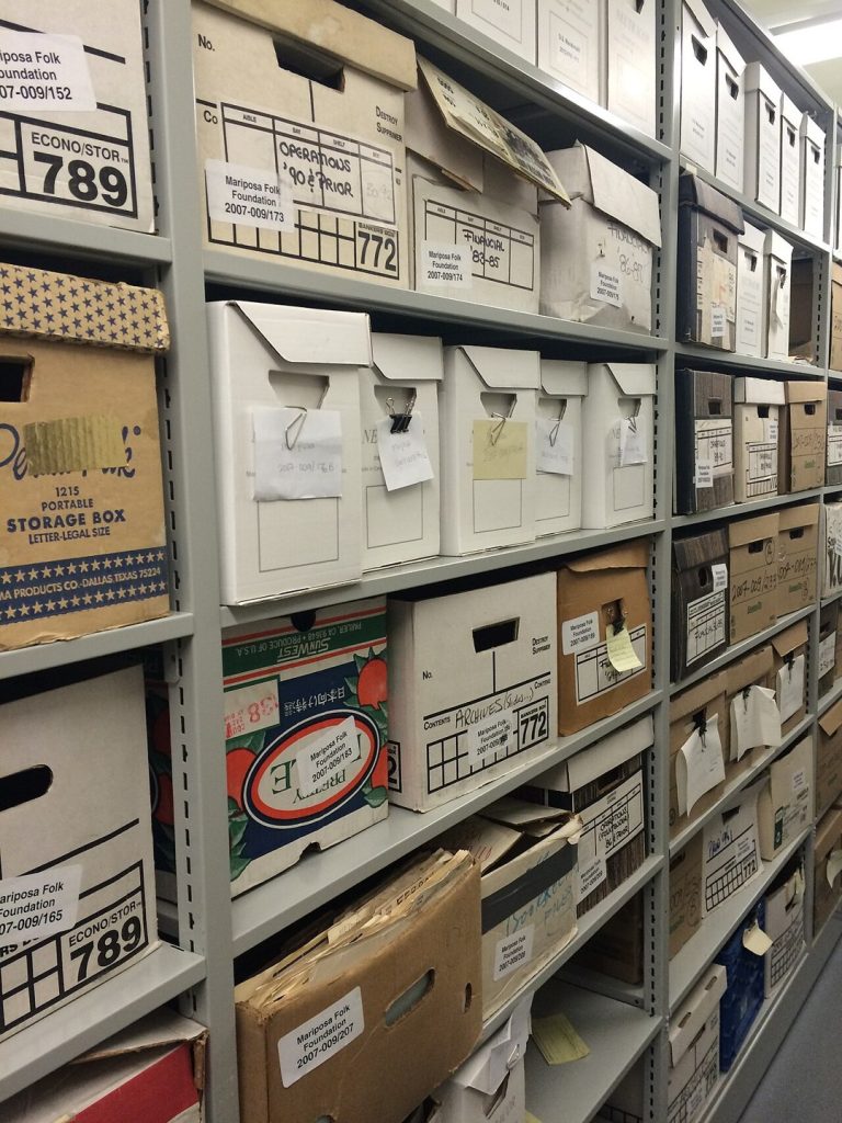 Cajas de documentos de un archivo